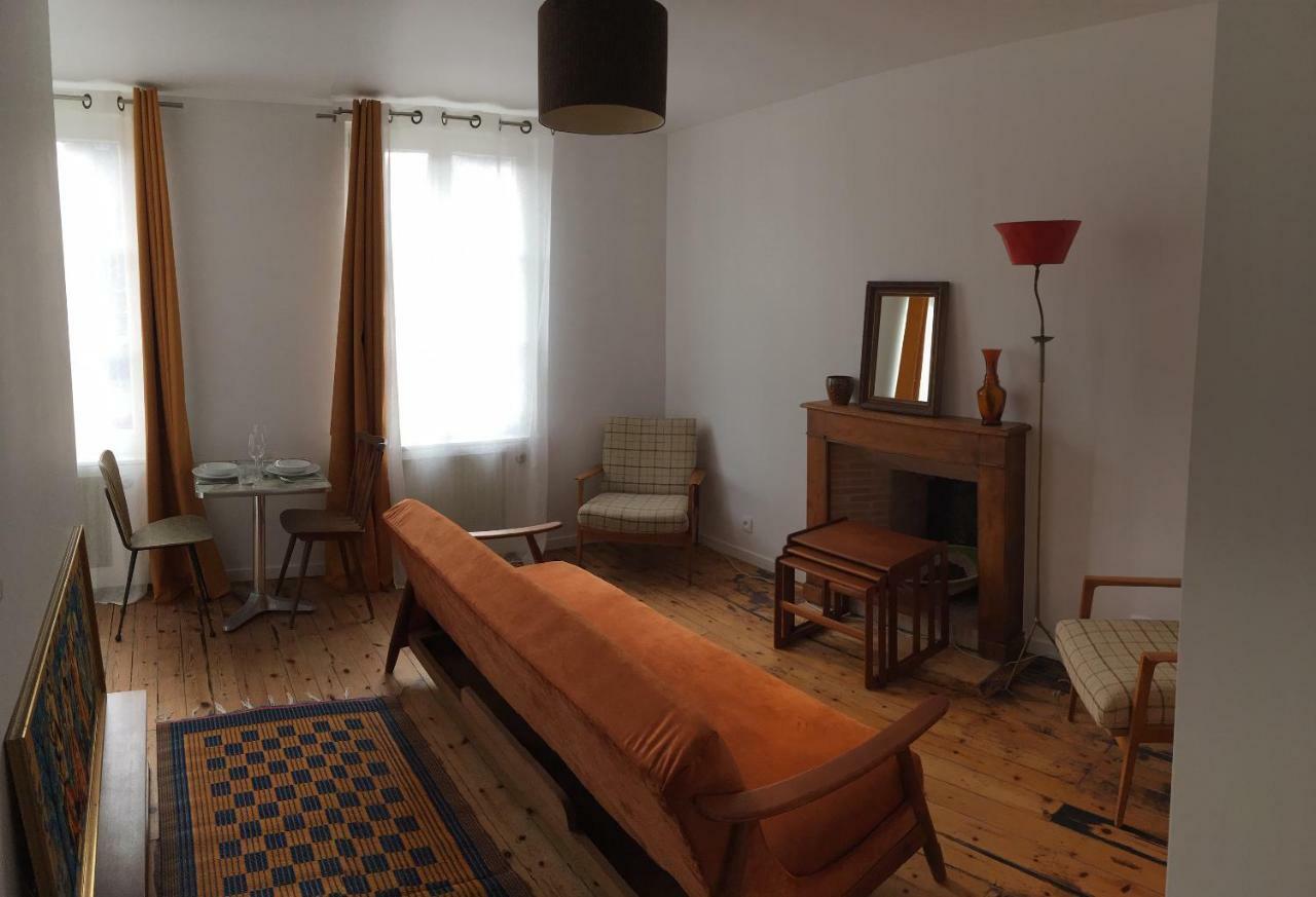 L'Otis Et Le Titouan Saint-Sauveur Lägenhet Dinan Exteriör bild