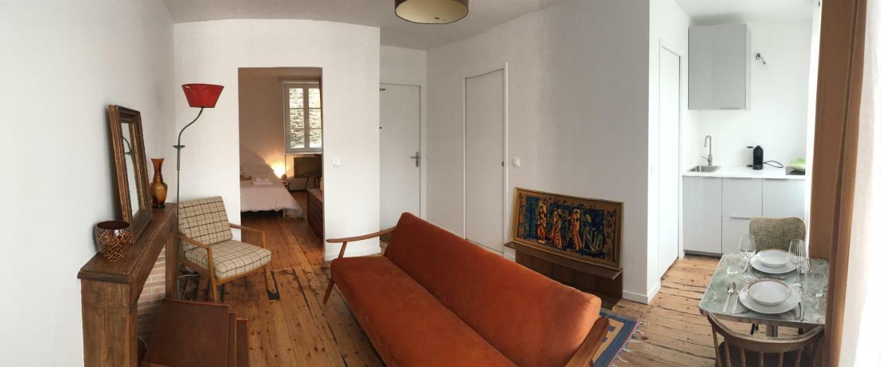 L'Otis Et Le Titouan Saint-Sauveur Lägenhet Dinan Exteriör bild